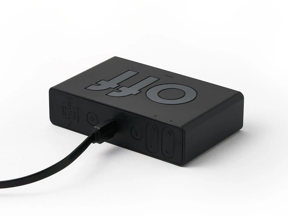 Часы настольные Flip Classic