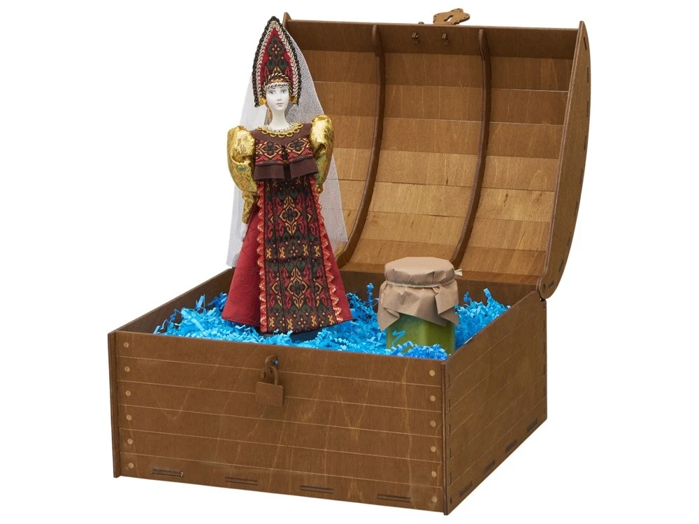 Подарочный набор: кукла фарфоровая, крем-мёд с лаймом и имбирем