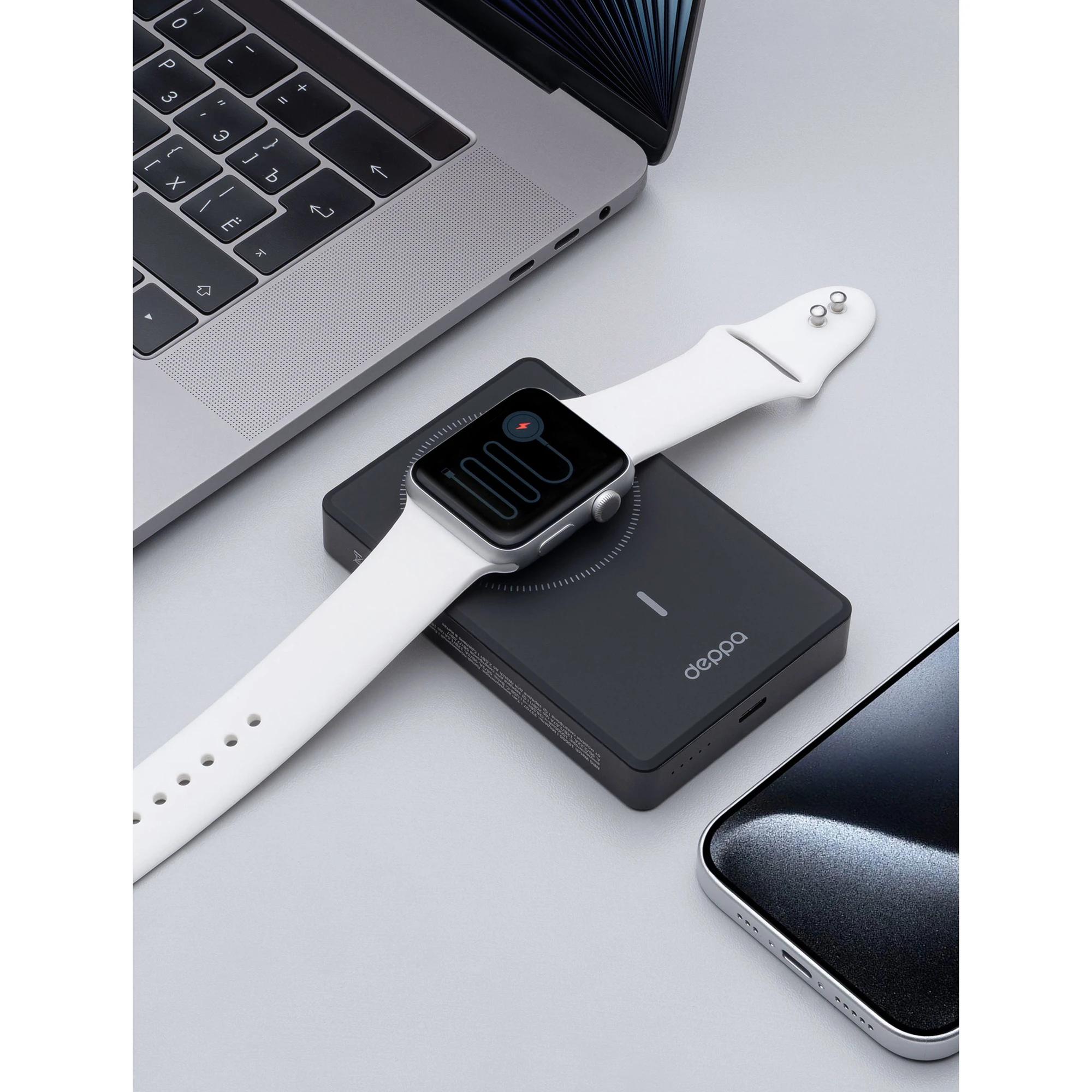 Внешний АКБ NRG Watch 10000 мА-ч, 15Вт, MageSafe