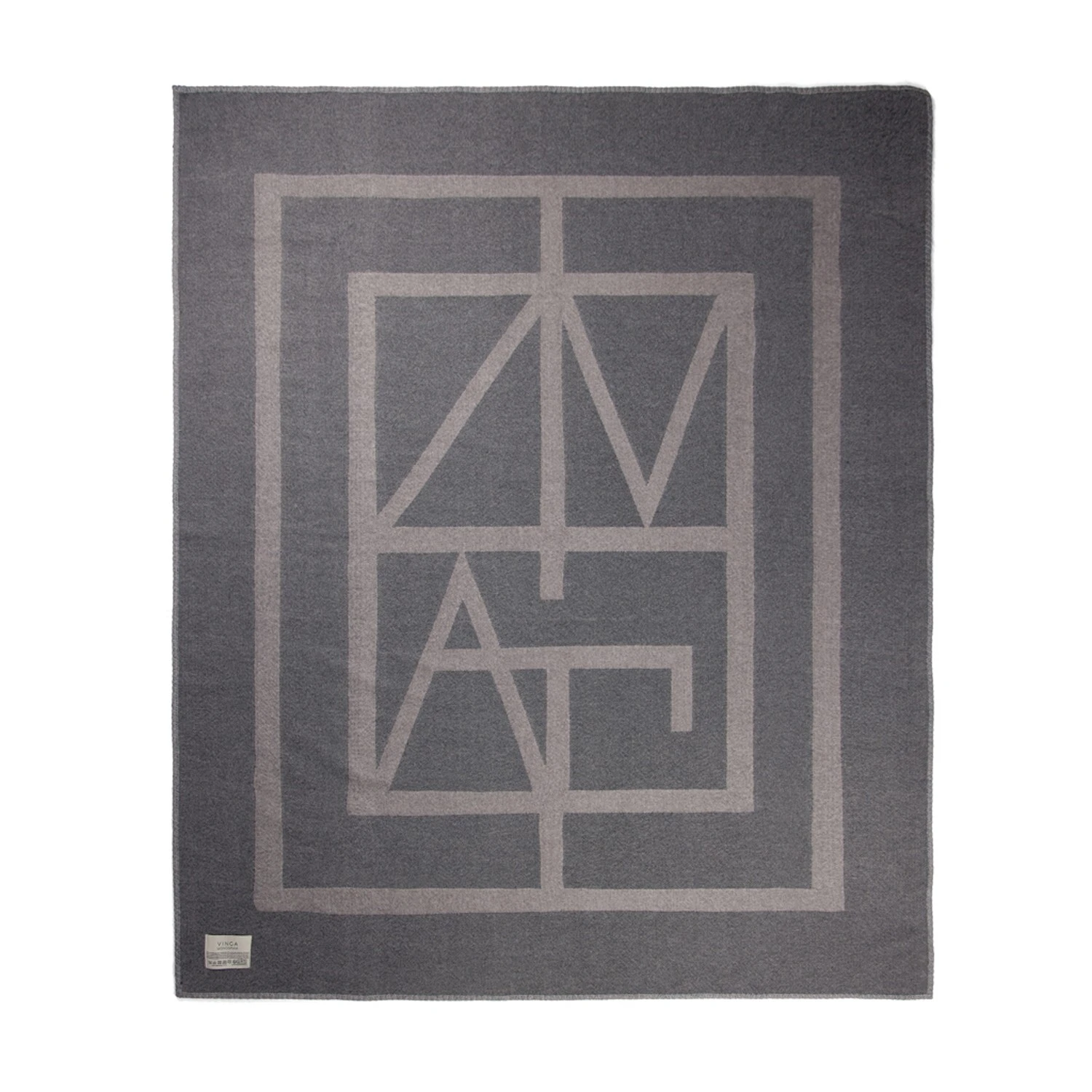 Плед VINGA Monogram из переработанного полиэстера GRS, 170x130 см
